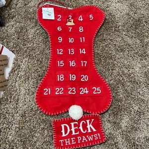 Countdown calendar. Deck the paws 🐶